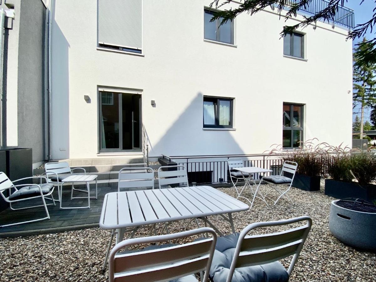 Modernes Apartment, Terrasse Und Garten Am Lilienthalpark Im Suedwesten Berlins Berlim Exterior foto